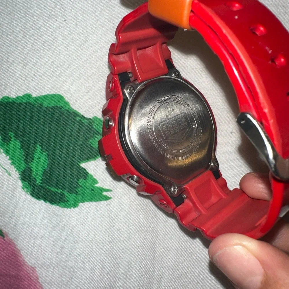 G Shock red and orange DW-6900CB